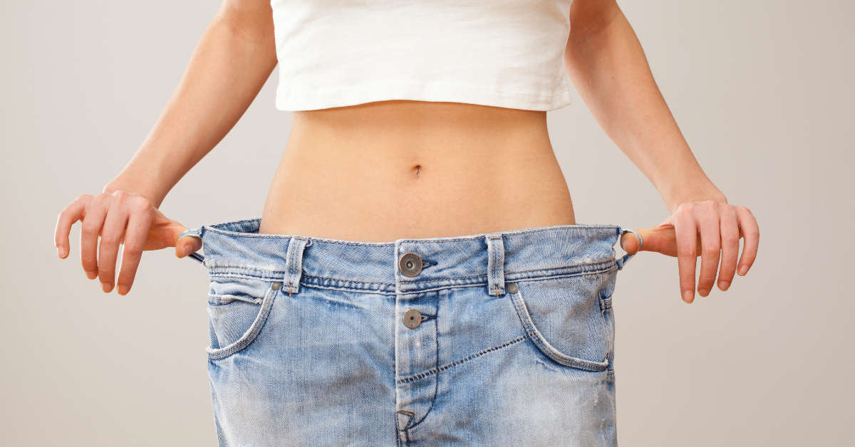 Cúrcuma y pérdida de peso: beneficios, cómo tomarla y evidencia científica 🔬